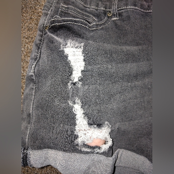Gray and White Jean Shorts - Picture 4 of 7